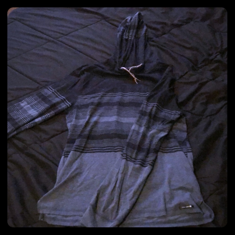 Long sleeve t or jacket it’s up to you.
